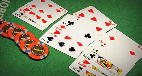 Xếp bài 3 thùng phé trong game mậu binh
